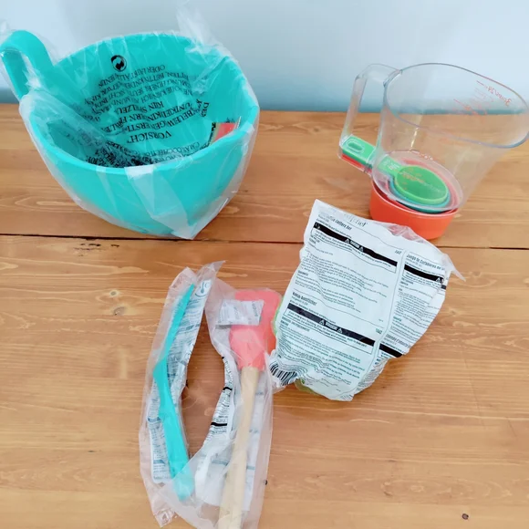 Pampered Chef Kid's Cookie Baking Set - Picture 3 of 4